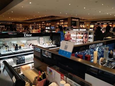 化妝品巨頭財報亮眼，日用百貨銷售中中國消費者成增長引擎